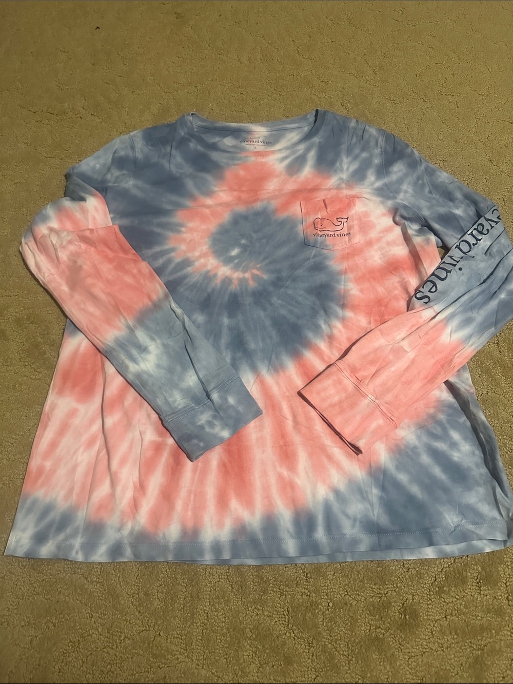 Vineyard Vines Retail Red & Blue Spiral Tie-Dye Long-Sleeve Tee